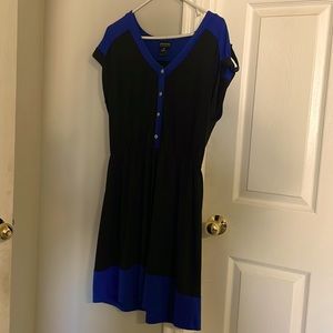 En Focus Blue & Black Dress